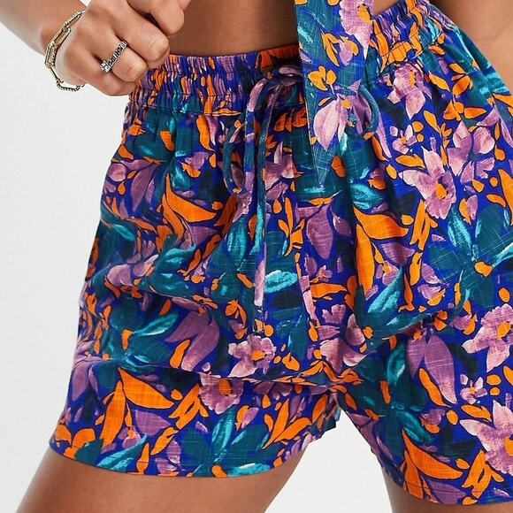 ASOS Floral Linen Look Elastic Waistband Shorts- 12 - Picture 1 of 8